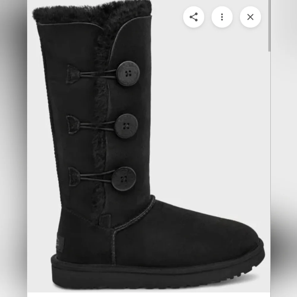 UGG Australia Women's Bailey Button Triplet II